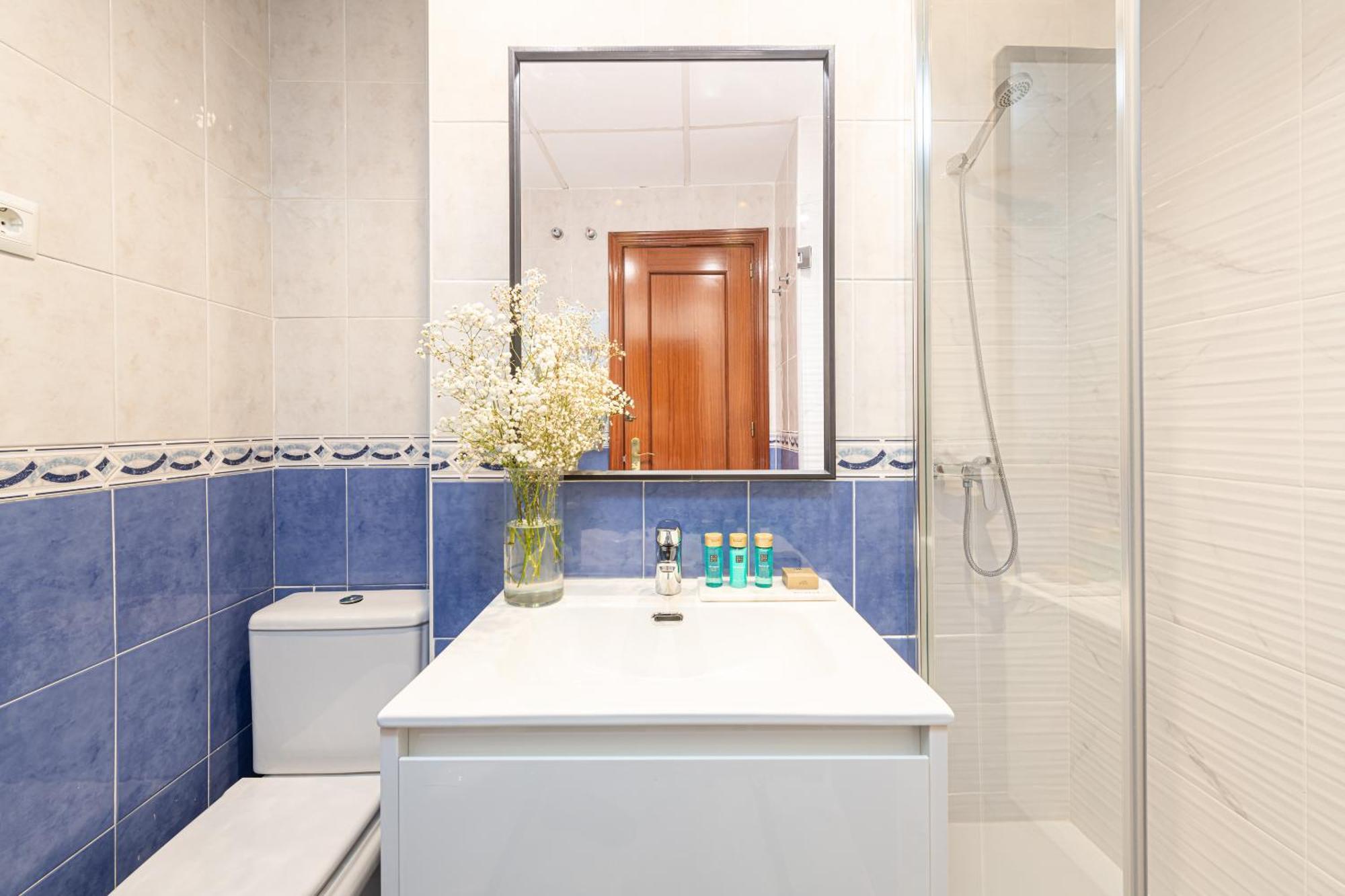 Iloftmalaga Pasillo De Atocha Apartment Ngoại thất bức ảnh