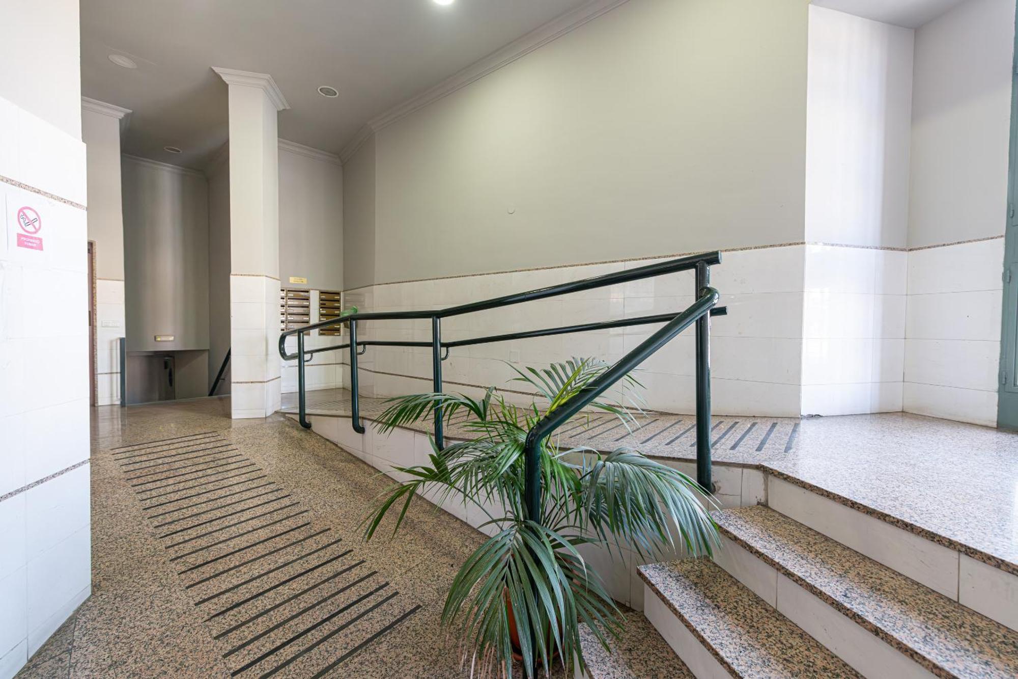 Iloftmalaga Pasillo De Atocha Apartment Ngoại thất bức ảnh